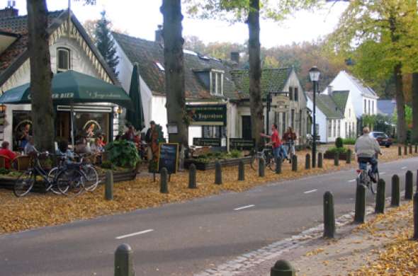 Beeld bij De Vuursche Bossen