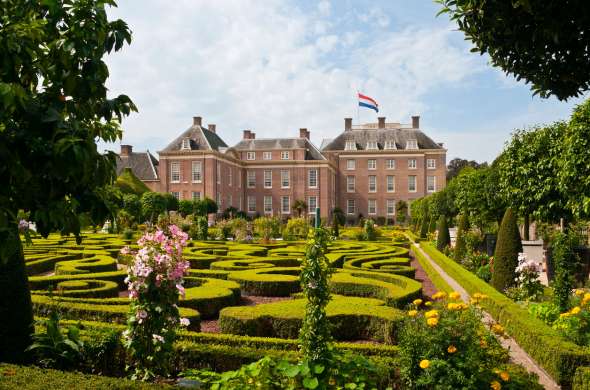 Beeld bij Paleis Het Loo