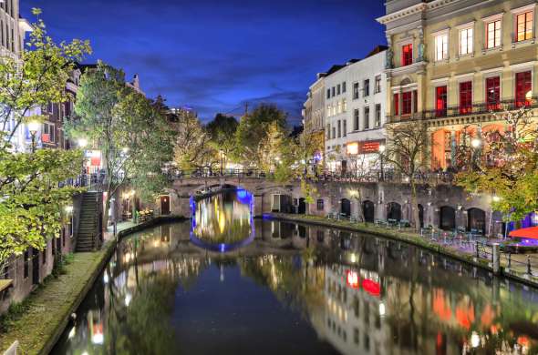 Beeld bij Door hartje Utrecht