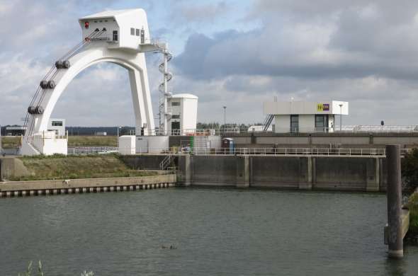 Beeld bij Waterkracht bij Maurik