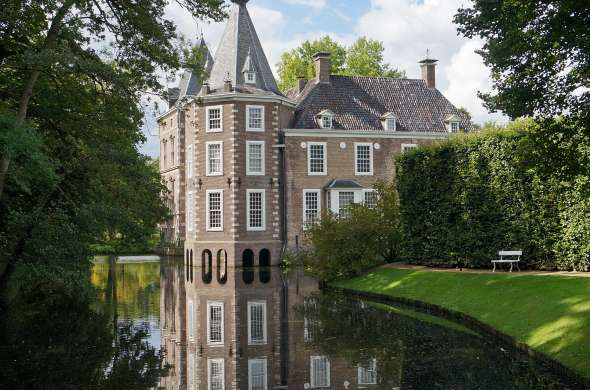 Beeld bij Unieke beeldentuin bij Kasteel Het Nijenhuis