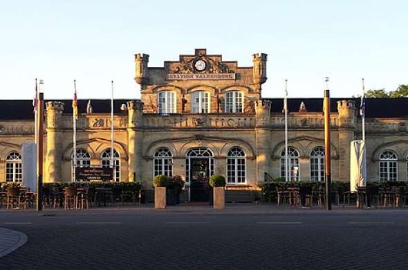 Beeld bij Het oude station Valkenburg