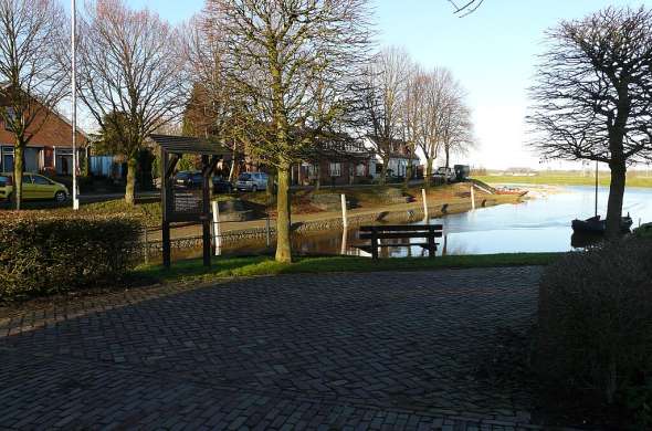 Beeld bij Lage Zwaluwe en Hooge Zwaluwe